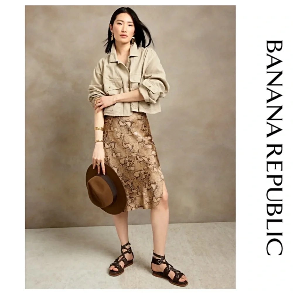 🖤NWTS-$150 BANANA REPUBLIC Silk Bliss Snakeskin Skirt S *Washable!* Nice - Picture 7 of 10